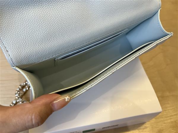 2026127215015984 580